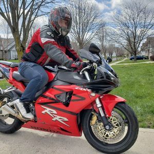 Meet your Posher, Troy